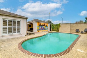 Private Pool | Fenced Backyard