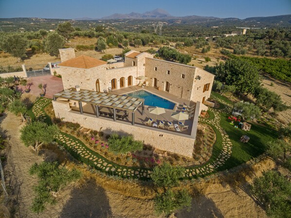 Tranquil stone and wood villa in crete with amazing view