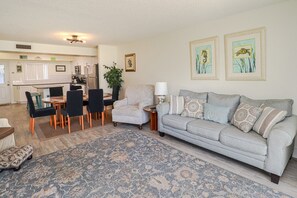 St. Augustine Beach Rentals Living Room