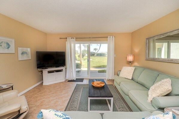 St. Augustine Beach Rentals Living Room