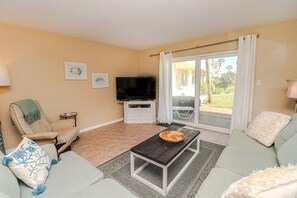 St. Augustine Beach Rentals Living Room