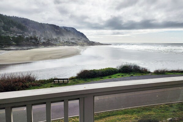Beautiful bay and ocean views!