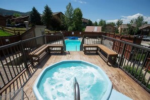 Community Hot Tub and Pool