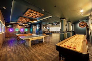 Bar (in der Unterkunft)