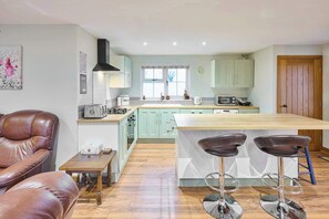 Dovecote View, Erpingham - Host & Stay