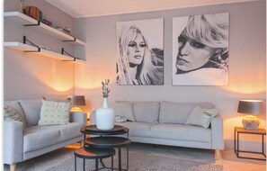 Living room (2)