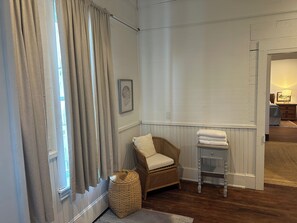 Sitting area in the bathroom