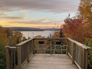 Shared deck for guests at the 3 cabins - another great place to watch the sunset