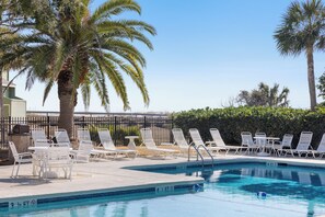 Steps from the pool, perfect for relaxing afternoons