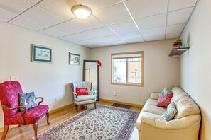 Living Room | Free WiFi | Window A/C Units | Smart TV