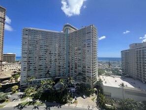 The Ilikai
