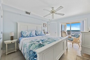 Spacious master bedroom, with access to the balcony.