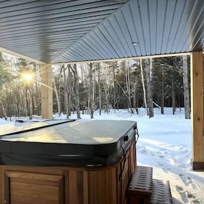 Bain à remous extérieur