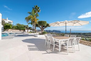Outdoor dining area