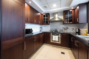 Fully equipped kitchen