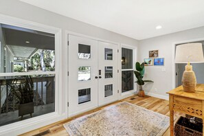 50 Stoney Creek - Entry