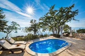 Schwimmbad des Ferienhauses