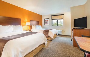Comfortable Unit with 2 Queen size beds