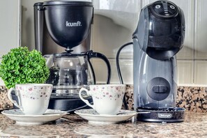 Kaffe och/eller kaffebryggare