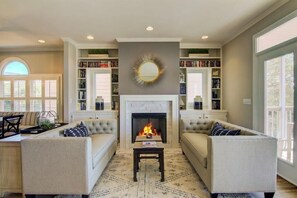 Sitting Area at 26 Ocean Point Drive