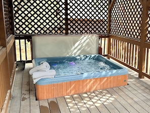 Bain à remous extérieur