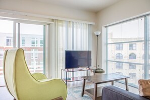 Spacious living room