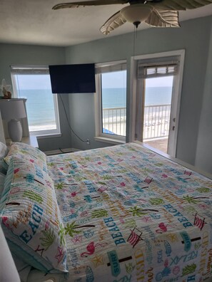 Your day is guaranteed to be great when you wake up to this view. 