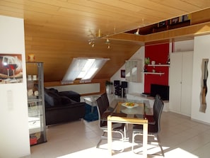 Wohn-Ess-Zimmer