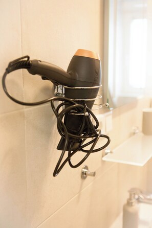 Équipements de salle de bain