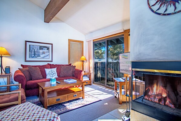 Welcome to Stonehenge Condo #5, a charming 2-bedroom, 3-bathroom condo located in  Downtown Ketchum.