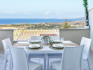 Furniture, Chair, Table, Kitchen & Dining Room Table, Interior Design, Flooring, Dining Room, Outdoor Table, Outdoor Furniture, Coffee Table