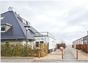 Side view (2)