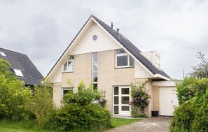 Vorderseite des Hauses (1)