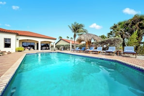 Private pool