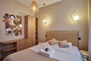 Chambre à coucher avec lit double