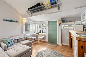 This tranquil, breezy studio cottage awaits for your ultimate Maine getaway