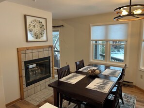 Fireplace and sunshine - perfect night or day
