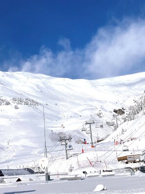 Snow and ski sports