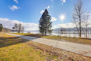 Property Views | Direct Trail of the Coeur d'Alenes Access