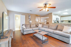 Interior | Central Heating & A/C | Free WiFi