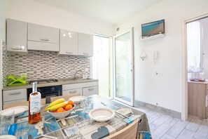 Kitchen and dining area