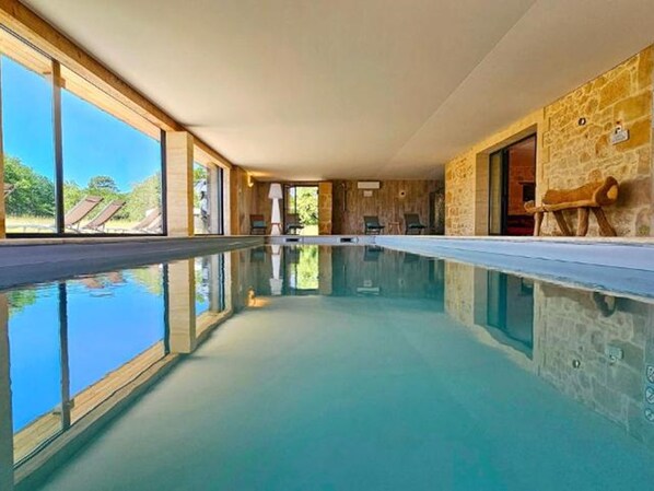 Holiday Home Swimming Pool