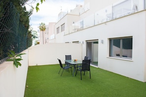 Outdoor dining area