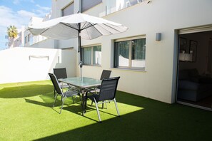 Outdoor dining area