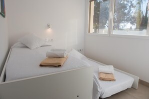Bedroom with two single beds