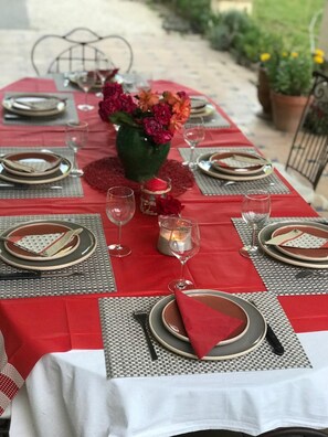 Outdoor dining