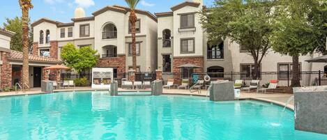 CozySuites Glendale by the stadium w/ pool! 22