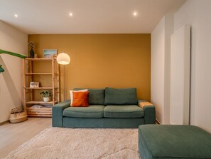 Möbel, Interior Design, Wand, Flooring, Fussboden, Couch, Holz, Zimmer, Wohnzimmer, Decke