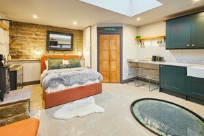 The Churchside Well, Ravenscar - Host & Stay