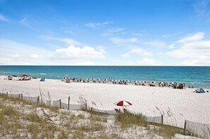 Fabulous Beach right across the Street